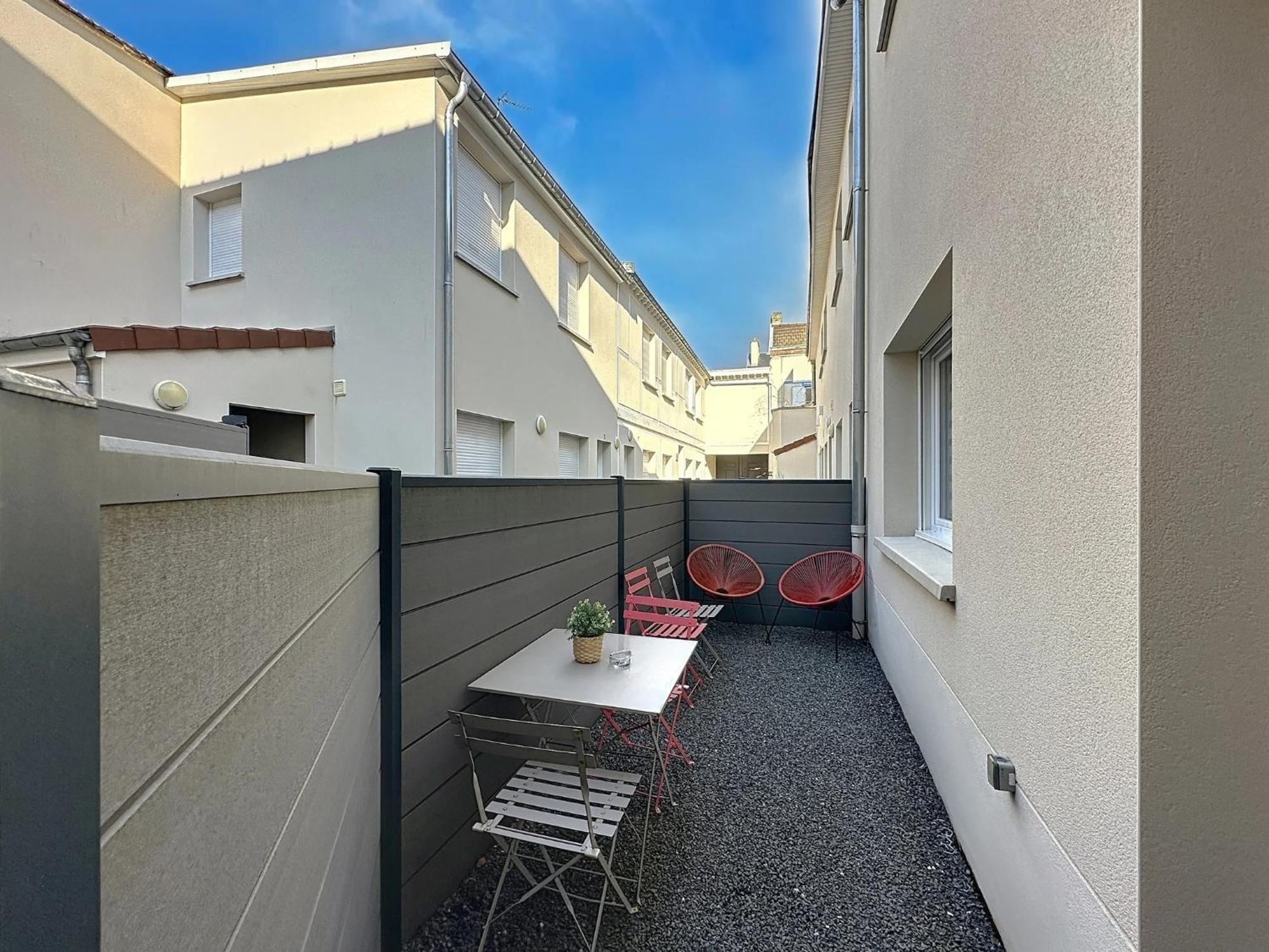 Le Sacre - Centre - Cour Privative - Parking Lejlighed Reims Eksteriør billede